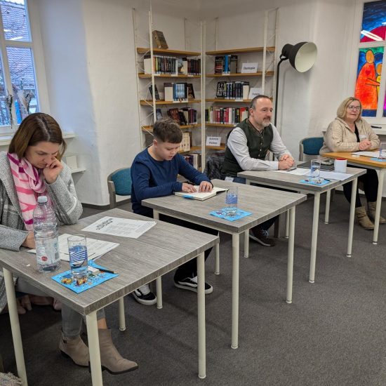 PXL_20241203_085240918