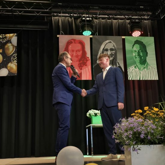 8a643fda-7db7-479d-9797-c68f755d756e