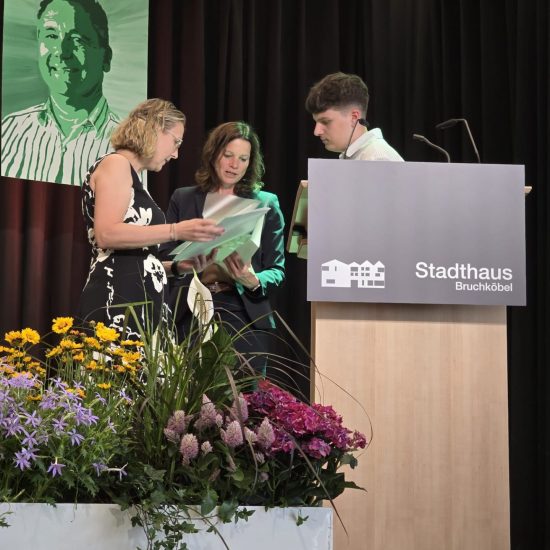 c2817843-08b0-4aed-95a2-cc55fabab324