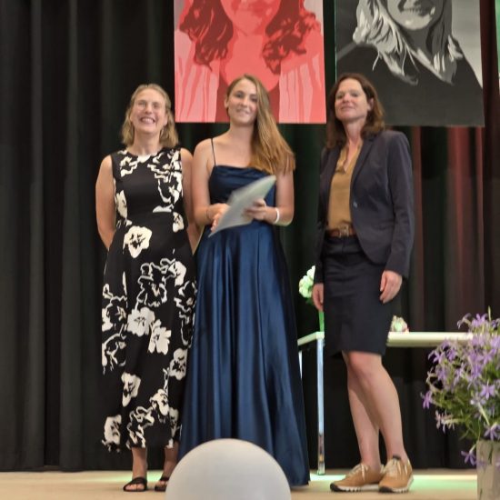 e25f4d83-886f-4607-bdcb-c8400b46e02e