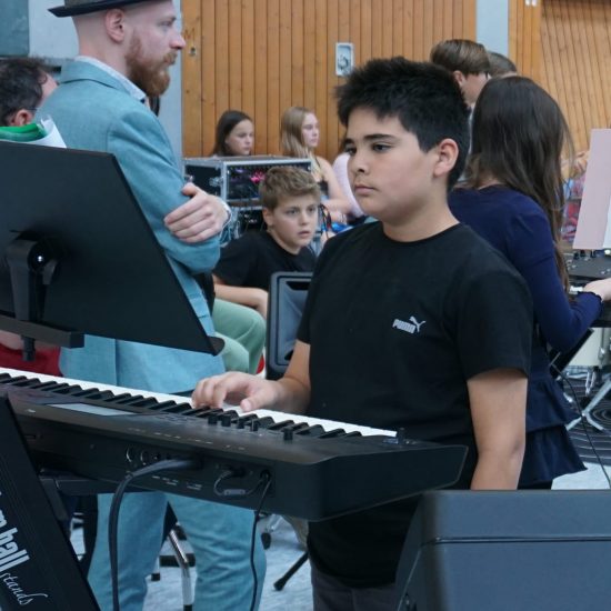 030e7bd4-ace5-403b-9b0e-b9c0c115b086