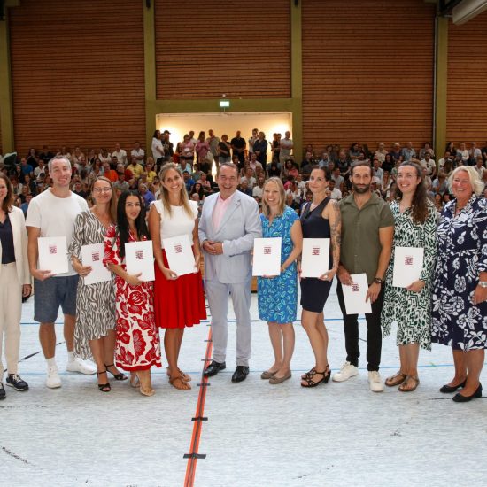 Brk_HBS_Einschulung_8_Lehrer_je_250_Euro_HAS_6099