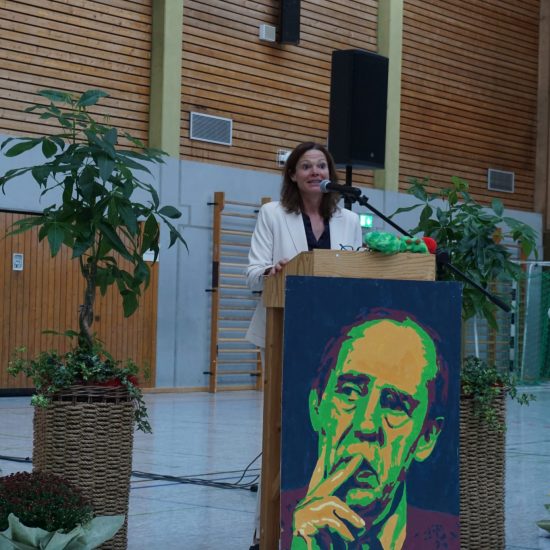 e424183f-9e20-4678-991d-e22564f2aeed