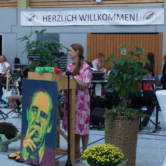 f746a953-85d8-4561-9899-d3091d8dceeb