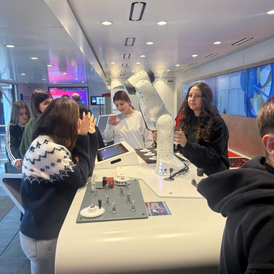 WhatsApp Image 2025-11-17 at 17.28.50 (4) WhatsApp Image 2025-11-17 at 17.28.50 (4)