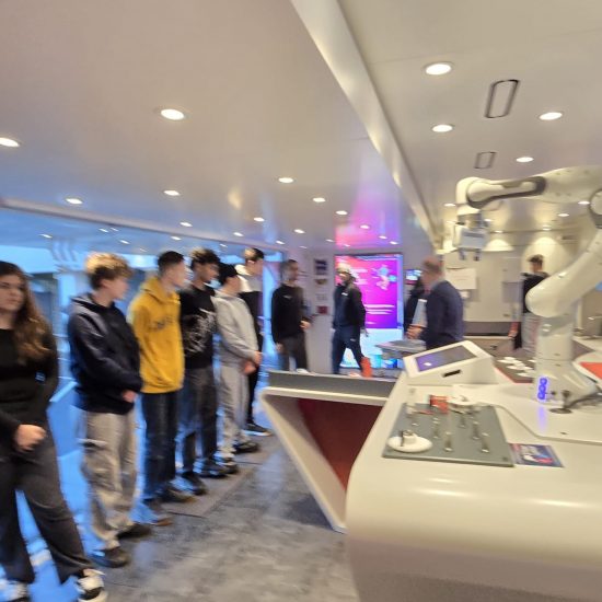 WhatsApp Image 2025-11-17 at 17.30.33 (1) WhatsApp Image 2025-11-17 at 17.30.33 (1)