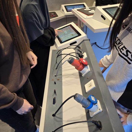 WhatsApp Image 2025-11-17 at 17.30.37 (16) WhatsApp Image 2025-11-17 at 17.30.37 (16)