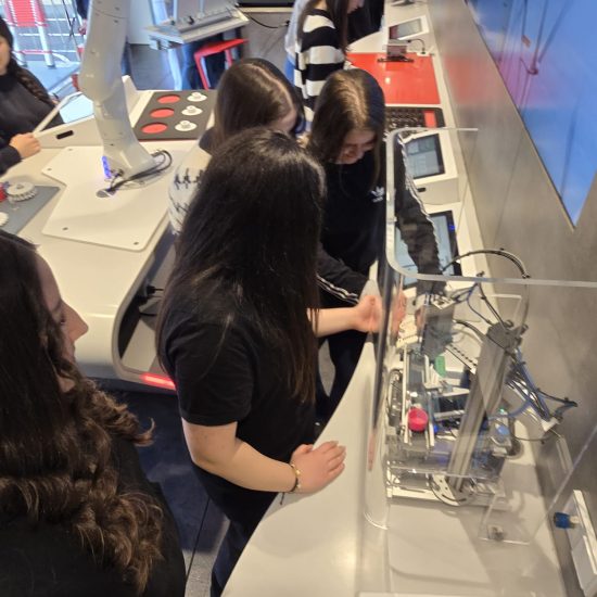 WhatsApp Image 2025-11-17 at 17.30.38 (8) WhatsApp Image 2025-11-17 at 17.30.38 (8)